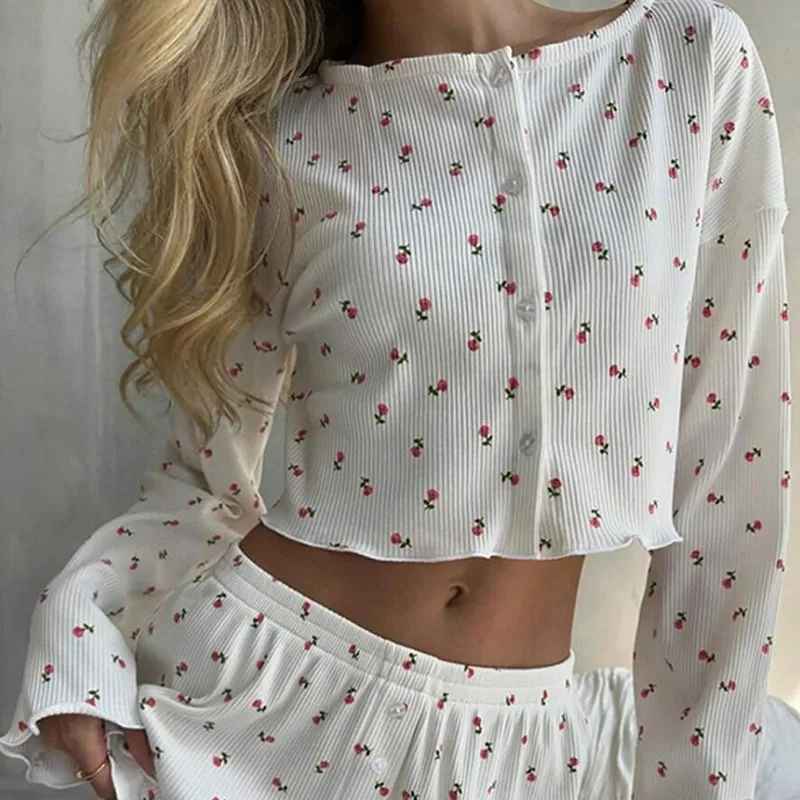 Women’s Floral Print Pajama Set – Long Sleeve Top & Relaxed Shorts