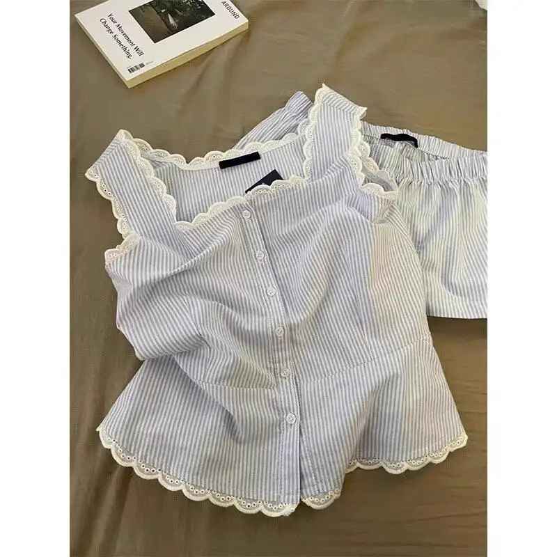 Elegant Striped Lace-Collar Pajama Set – Camisole Tank Top & Relaxed Shorts Summer Sleepwear