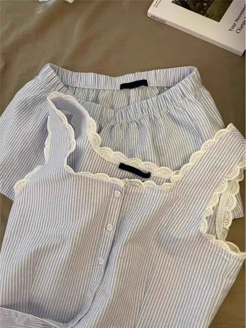 Elegant Striped Lace-Collar Pajama Set – Camisole Tank Top & Relaxed Shorts Summer Sleepwear