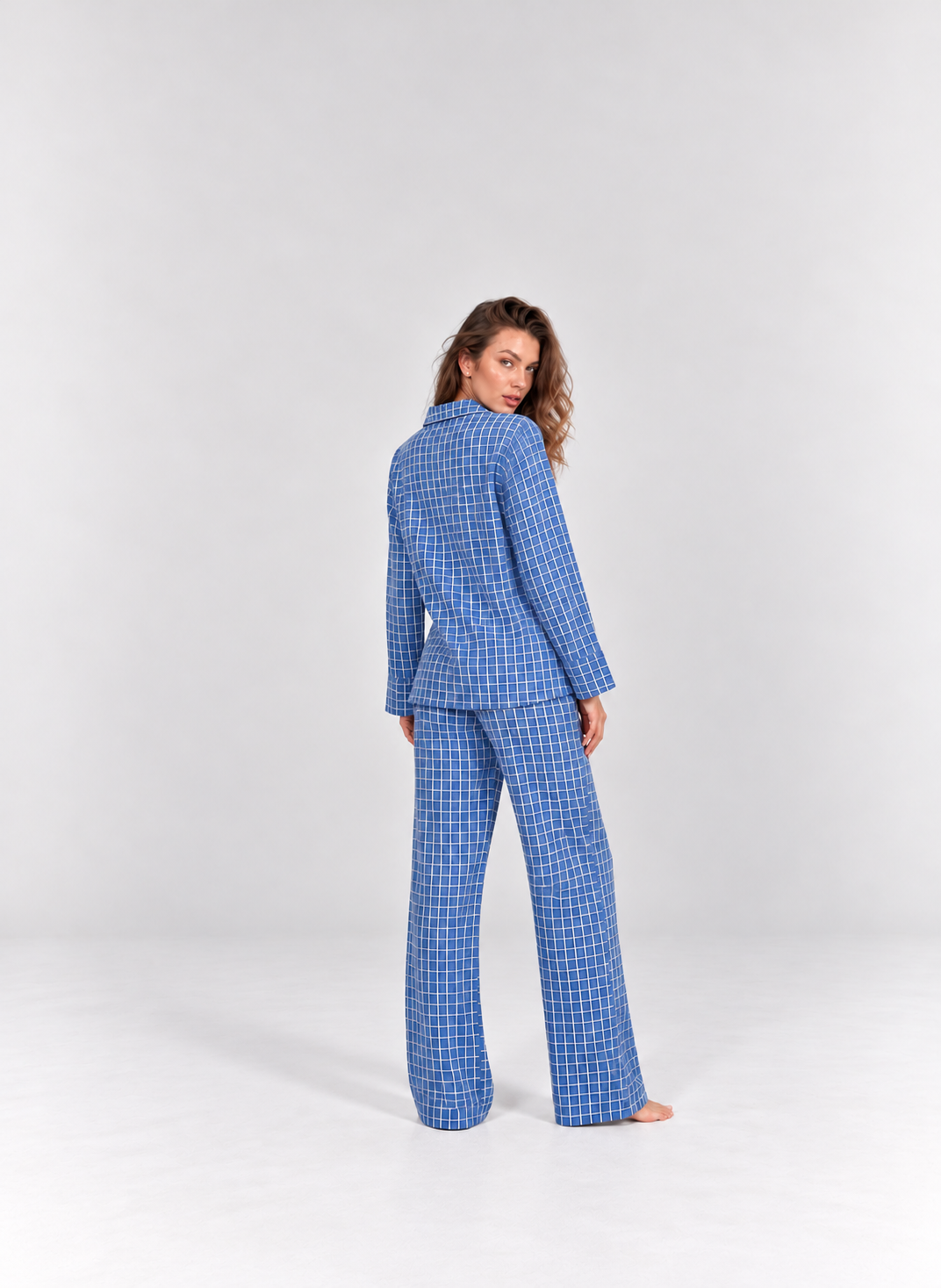Women’s Cotton Plaid Pajama Set – Long Sleeve Button-Up Top & Relaxed Pants